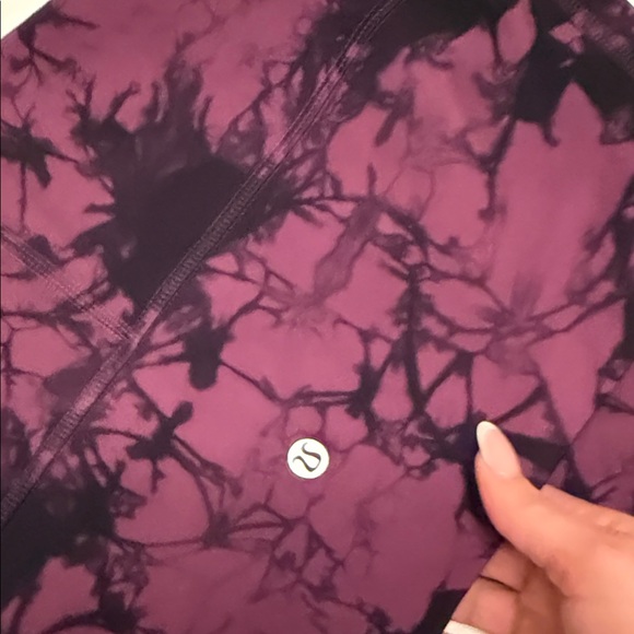 Lululemon Wunder Under High-Rise Leggings – Purple Tie Dye – Full Length - Picture 5 of 8